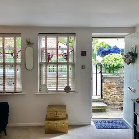 The Old * 纳尔斯伯勒