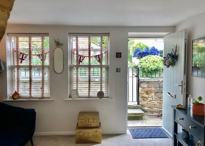 The Old * Knaresborough